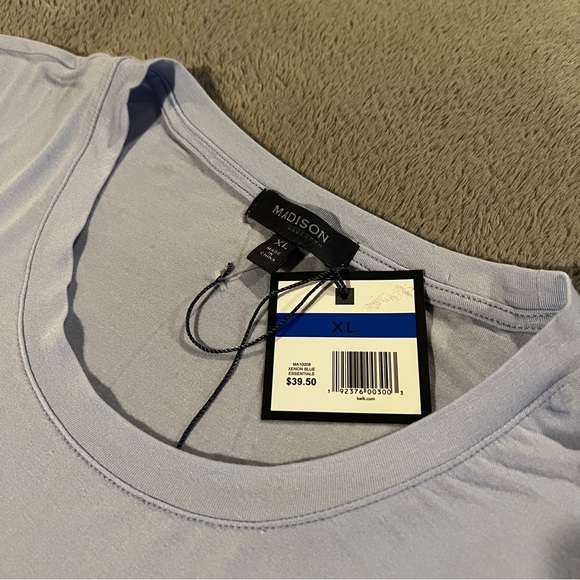 NWT XL Madison baby blue/light periwinkle super soft stretchy tee - Picture 2 of 8